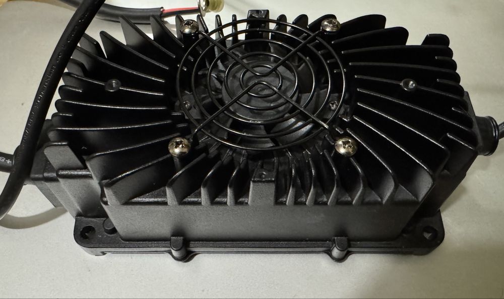 Зарядний пристрій 48v 5a 13s li-ion CC/CV