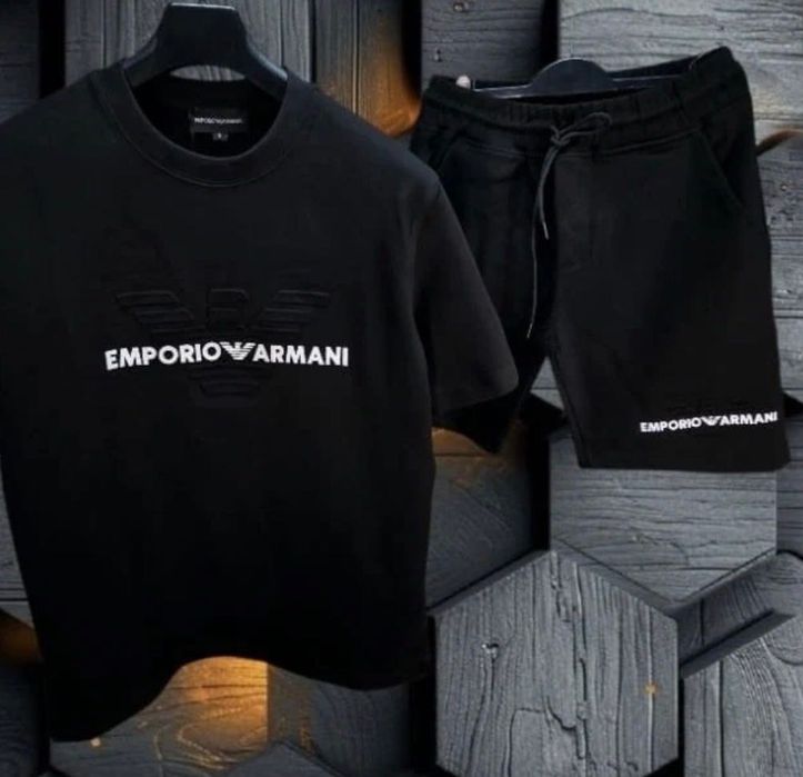 conjunto e tshirts