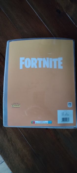 Arquivador + 144 cartas Fortnite serie 1