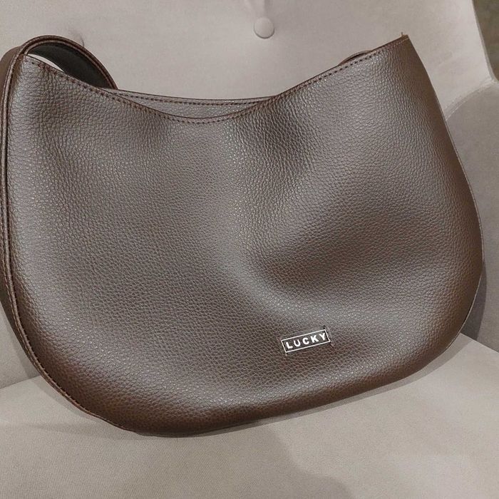 Сумка жіноча вмістка