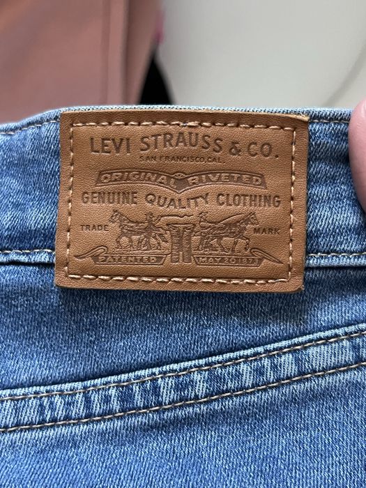 Жіночі джинси Levi’s левайс 24 розміру