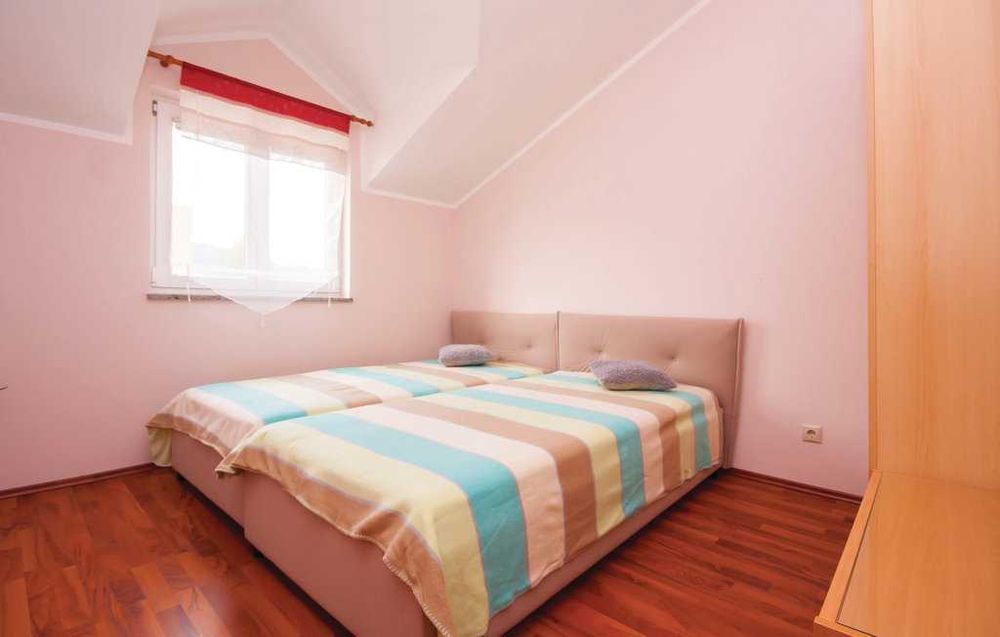 Wakacje, Chorwacja, Vodice, dom dla 10 osób z basenem