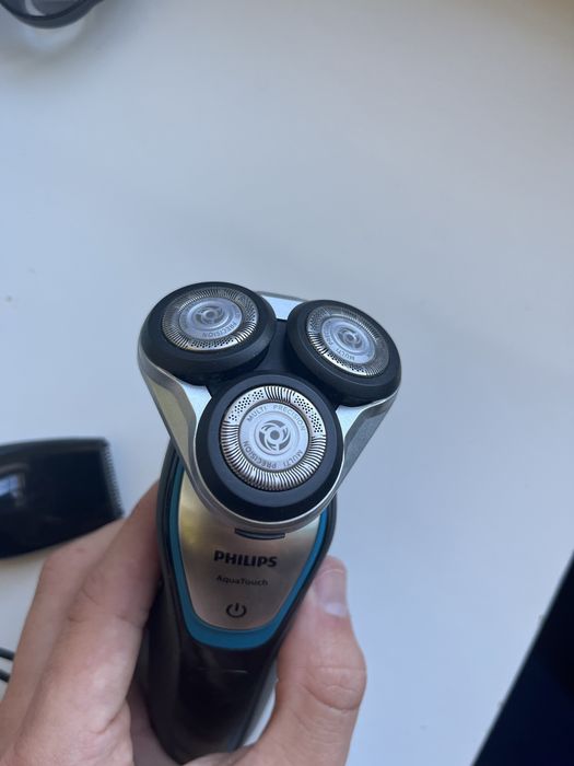 Maquina de Barbear Philips Aquatouch S5400