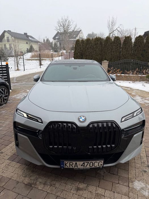 BMW Seria 7 BMW 740i Mpakiet 386KM