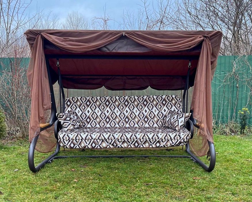 Садовая качеля.