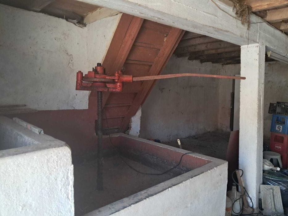 Vendo prensa hidráulica para vinho para despachar!