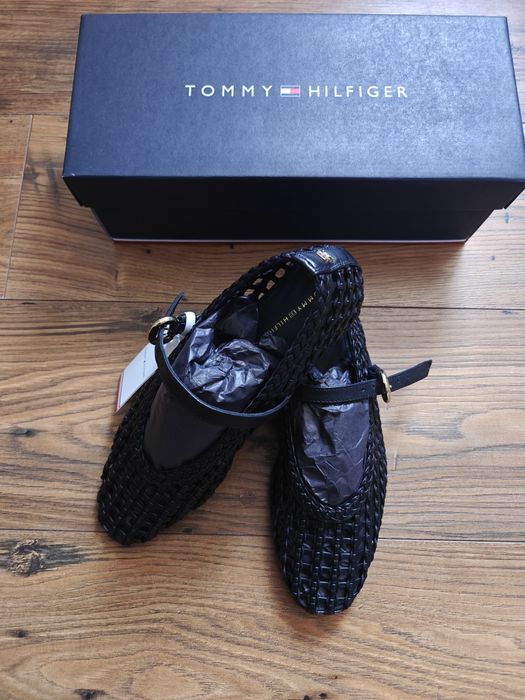Tommy Hilfiger balerinki ażurowe 39