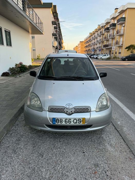 Toyota Yaris 2000