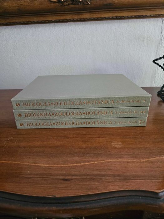 Livros antigos Biologia, Zoologia, Botânica (3 Vols., 1979)