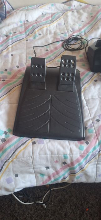 Volabte gaiming Logitech driving force gt