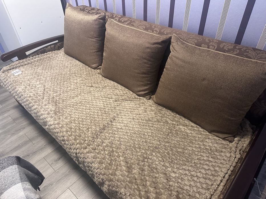 Диван б/у 6000 грн