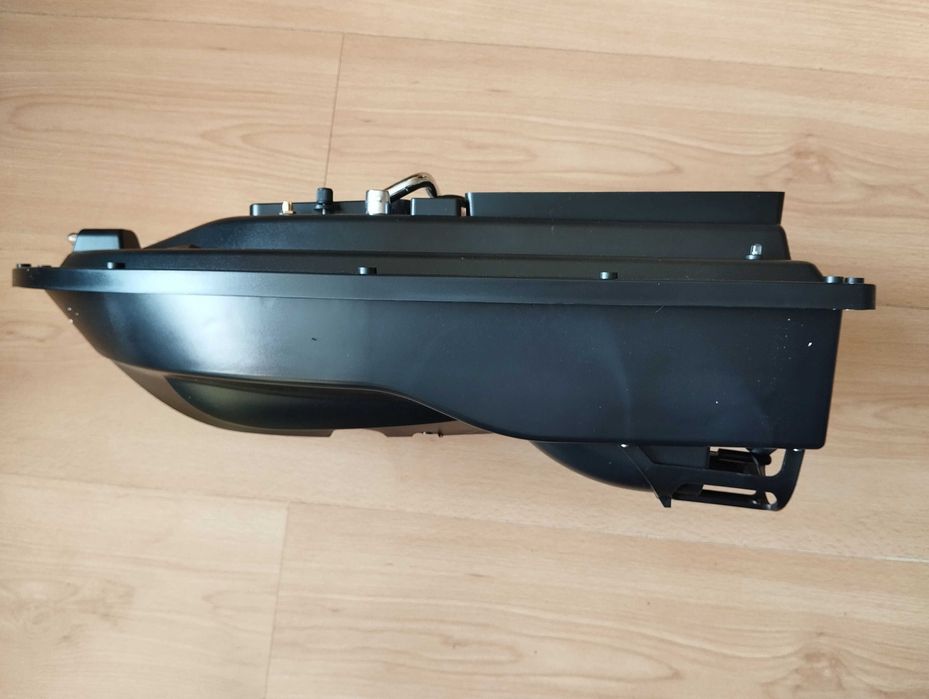 Łódka zanętowa GPS D16E bateria 10.000 torba
