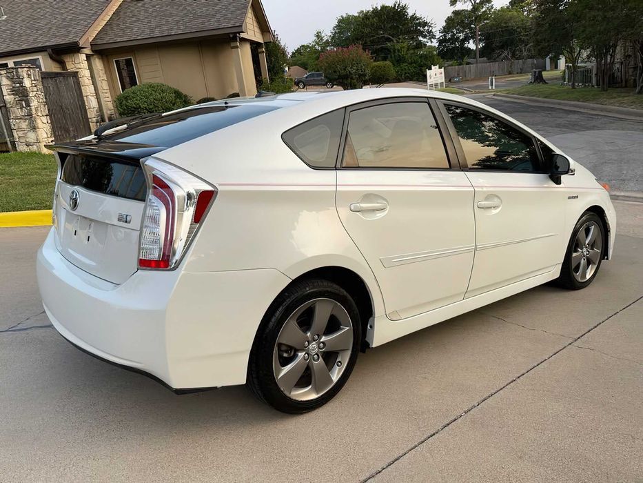 Toyota Prius Persona Series      2015