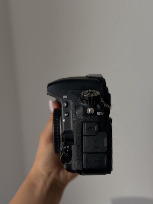Nikon D750 Body + ładowarka + oryginalne pudełko