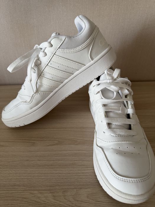 Кросівки adidas розмір 36,5