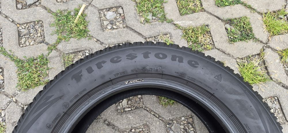 205/60r16 92H  Firestone Winterhawk 4 z 2023r ładne.