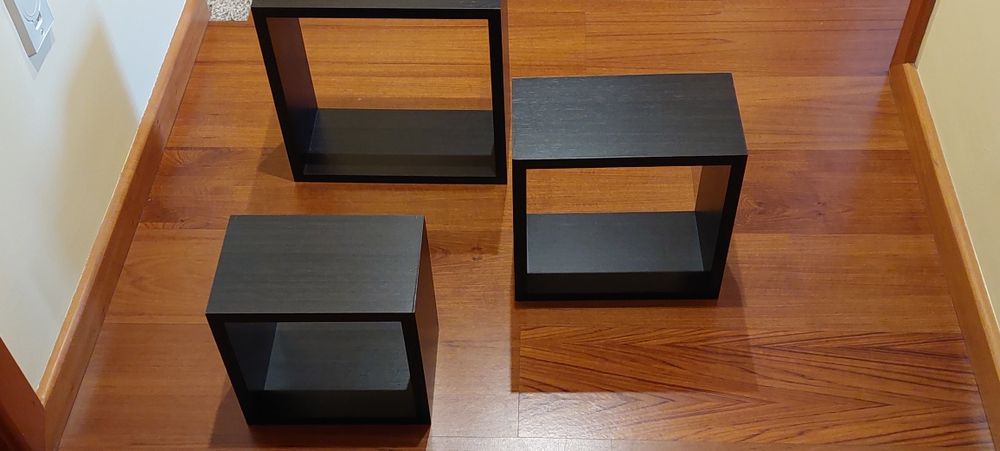 Cubos madeira parede