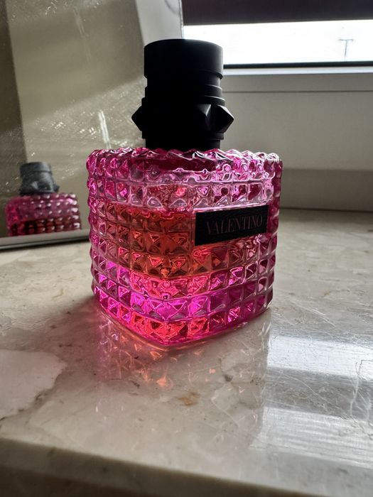 Valentino Born in Roma Extradose