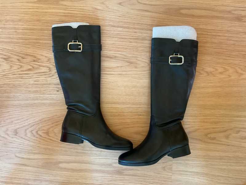 Botas de pele, pretas