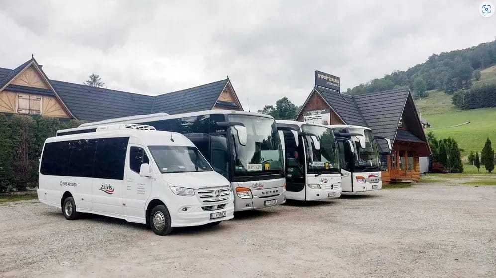 Wynajem busów i autokarów Kraków 9–55 osób | z kierowcą | niskie ceny