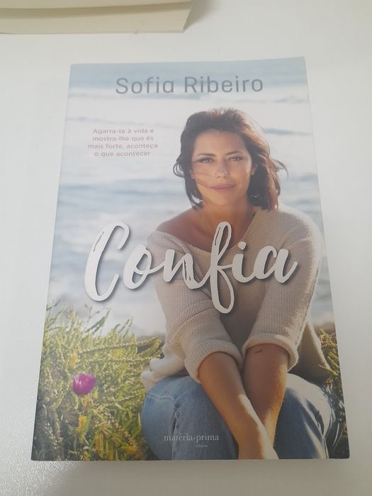 Livro "Confia " de Sofia Ribeiro