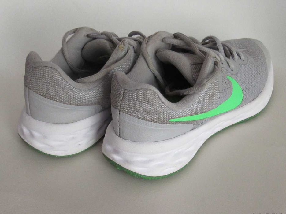 Кросівки Nike Revolution 6 35.5р.