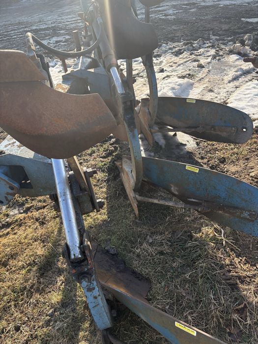 Pługi overum kverneland