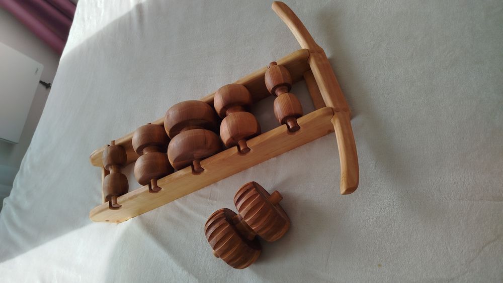 Масажер. Тренажер. Тренажор Разумовского. Тренажер для спини.