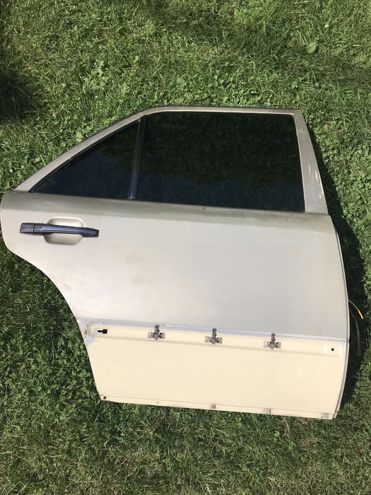 Двері Mercedes w124