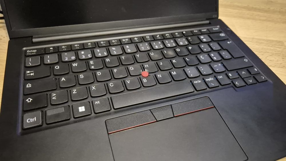 Lenovo ThinkPad e14 gen 5 AMD