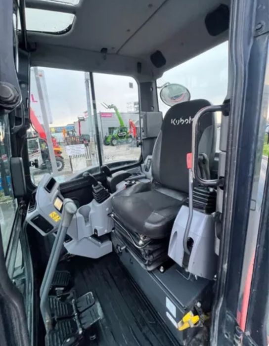 Mini giratoria kubota u 55