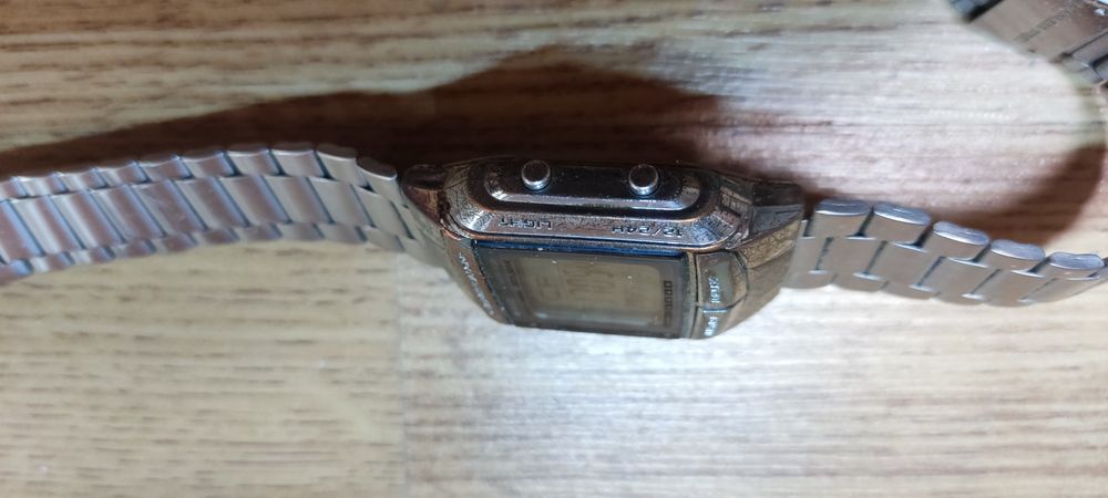 Часы Casio DB360