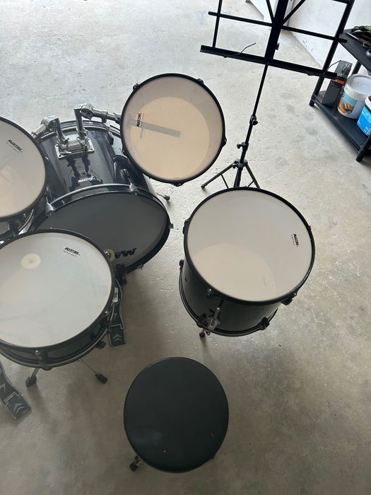 Bateria Musical Maxtone + estante de partituras musicais