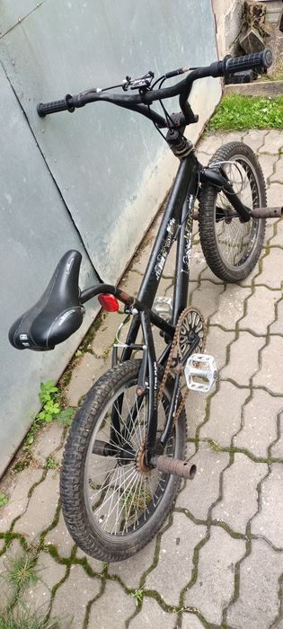 BMX z pegami stan dobry