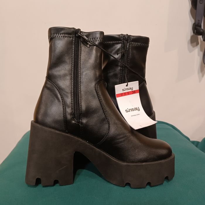 Sinsay buty na obcasie roz,40 buty za kostkę skóra wysokieWita