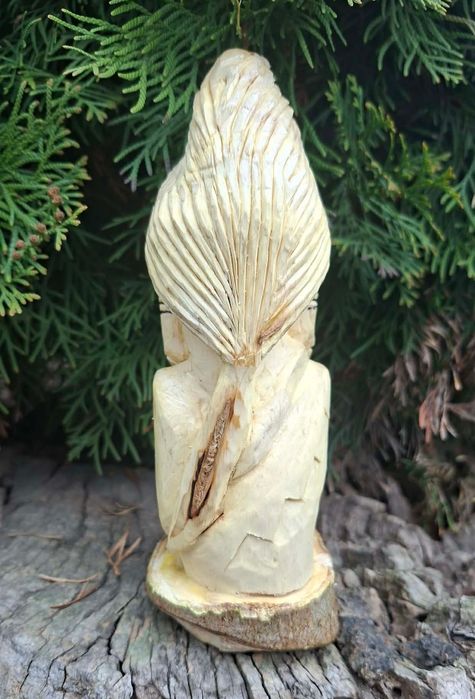 Rdzenni  figurka rękodzieło drewno