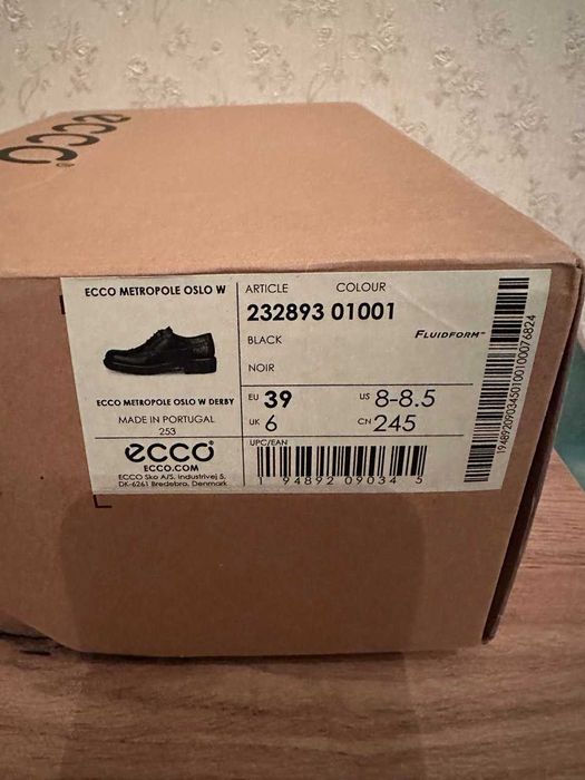 Жіночі туфлі 39 р, нові ECCO. Продам.