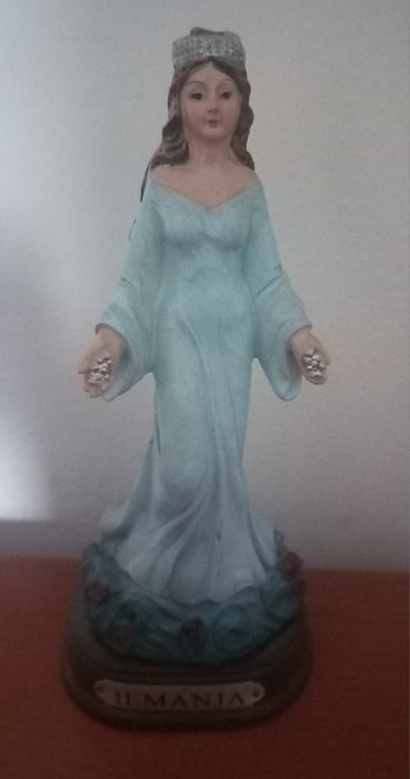 Imanja  pequena como nova
