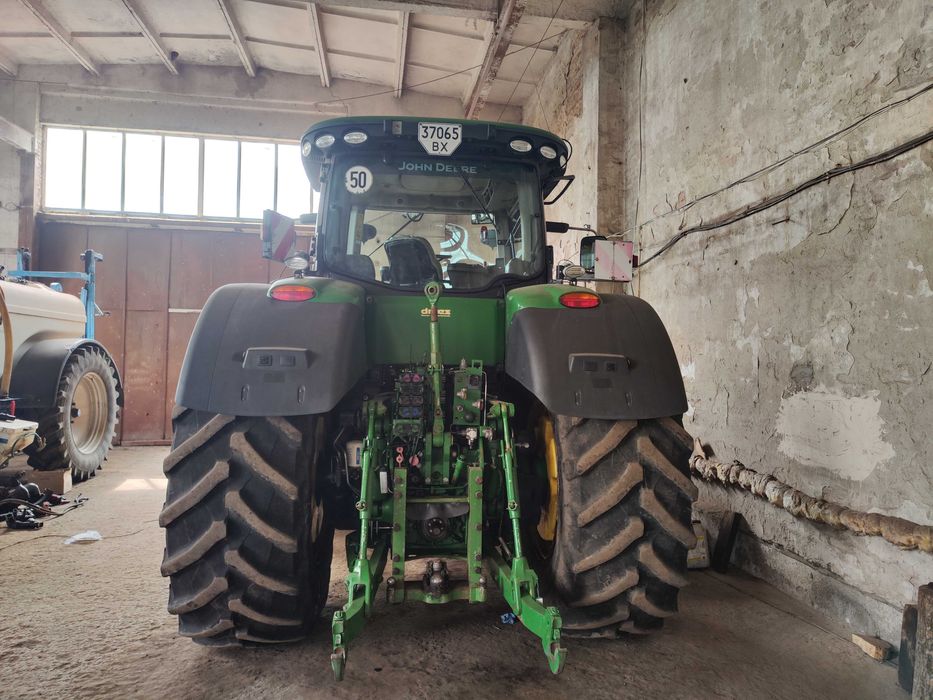John Deere 8370R