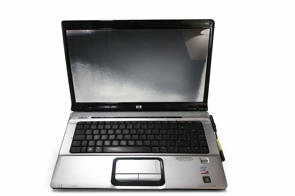 HP Pavillion dv6700 com avaria