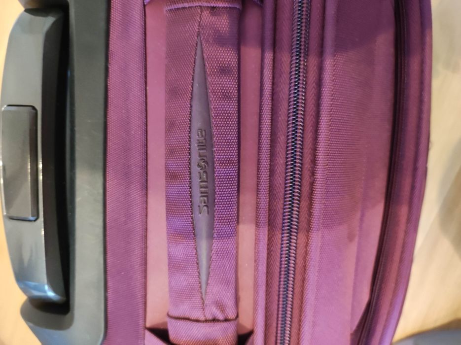 Walizka kabinowa Samsonite w pięknym kolorze