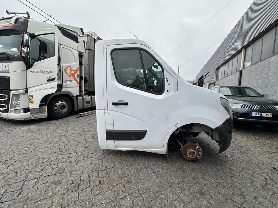 Cabine Nissan NV400 para peças