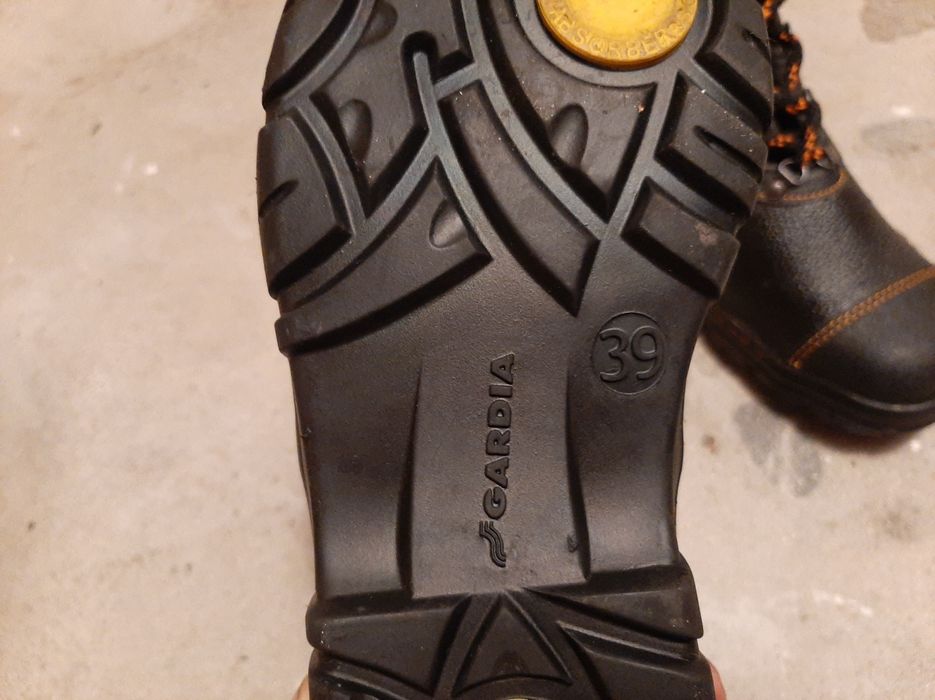 Sprzedam buty robocze