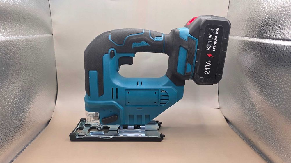 Wyrzynarka Piła do drewna 65mm do baterii Makita 18v GRATIS AKUMULATOR