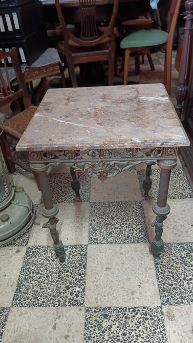 Mesa de apoio antiga
