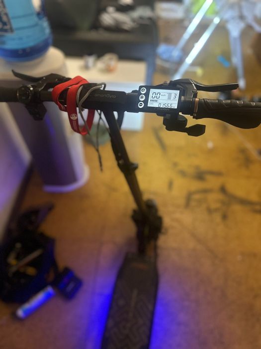 Trotinete eletrica semi nova