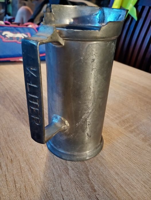 Stara miarka cynowa 1/2 Liter J.W. Ebert Karlsruhe Niemcy kufel cyna vintage (B118)