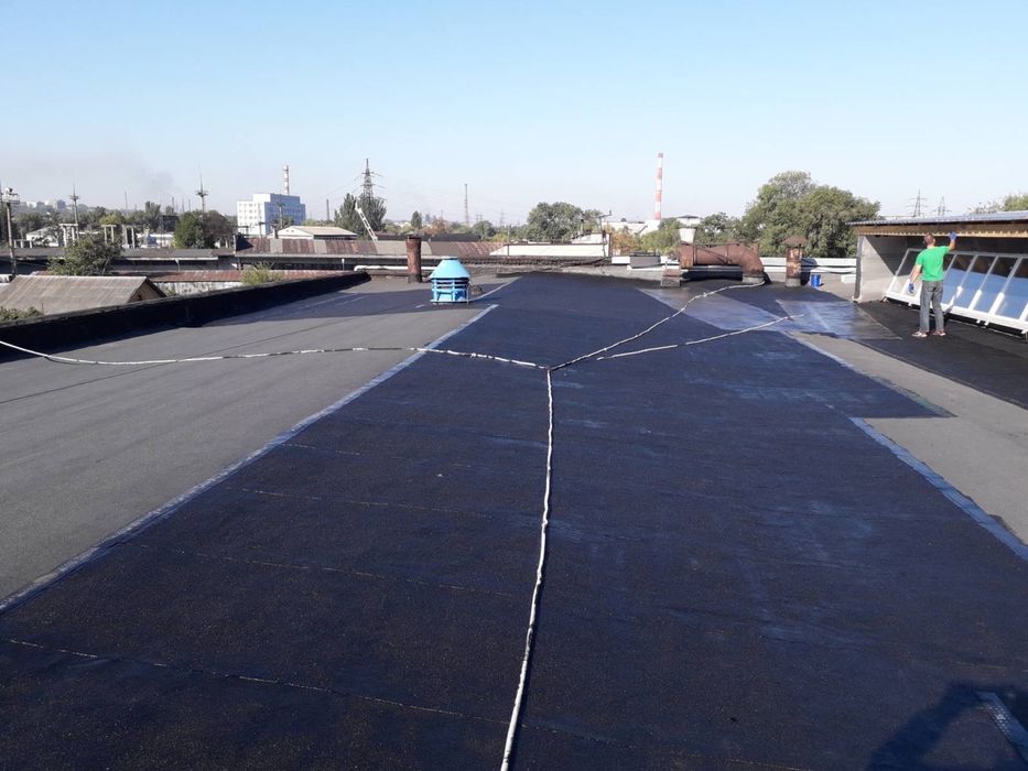 Кровля крыш. Металлоконструкции. Склад. Ремонт кровли. Профнастил