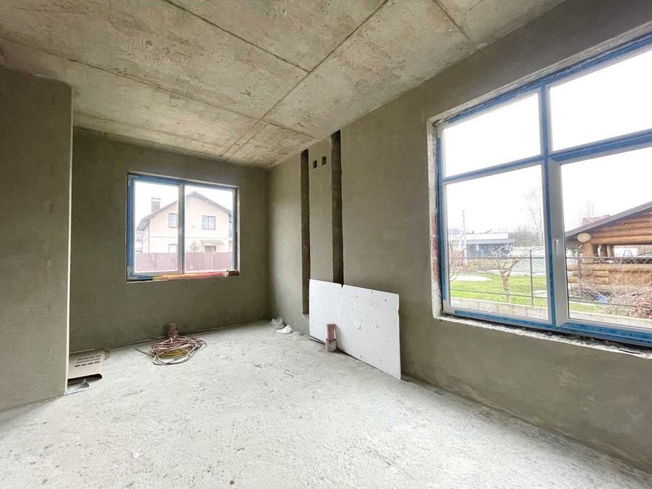 Продаж дуплексу в Брюховичах, вул. Волошкова.Центральні комунікації.