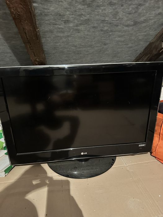 Telewizor LG w dobrym stanie